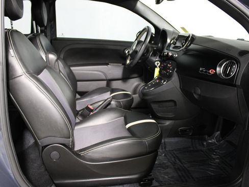 Used 2018 FIAT 500 e FWD image 11