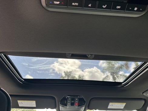 New 2027 Kia Telluride S image 14