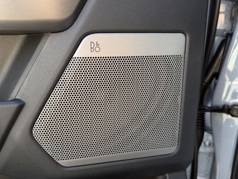 New 2026 Ford F250 Lariat w/ Black Appearance Package image 17