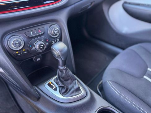 Used 2014 Dodge Dart SXT image 25