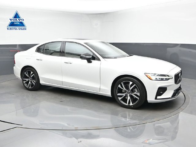 Used 2023 Volvo S60 B5 Core w/ Climate Package AWD/4WD image 1