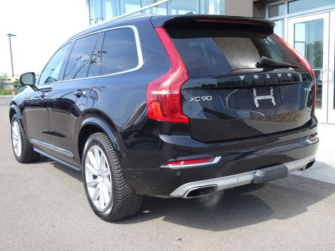 Used 2016 Volvo XC90 T6 Inscription w/ Vision Package AWD/4WD image 3