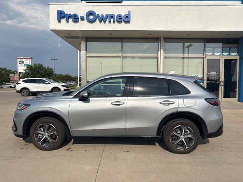 Used 2023 Honda HR-V EX-L image 8