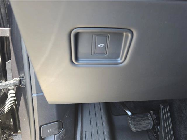 New 2026 Land Rover Range Rover Sport SE AWD/4WD image 26