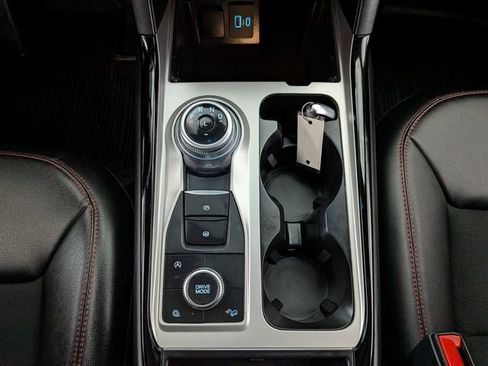 Certified 2024 Ford Explorer ST-Line w/ Class IV Trailer Tow Package image 33