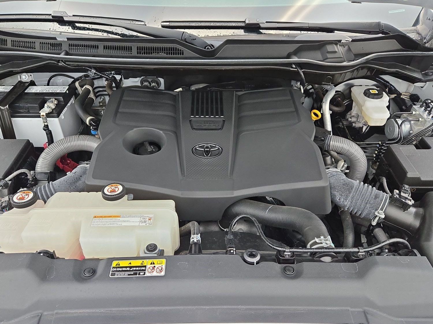 Used 2024 Toyota Tundra SR5 w/ SR5 Premium Package AWD/4WD image 32