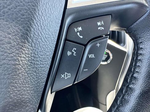 Used 2023 Ford Edge SEL image 19