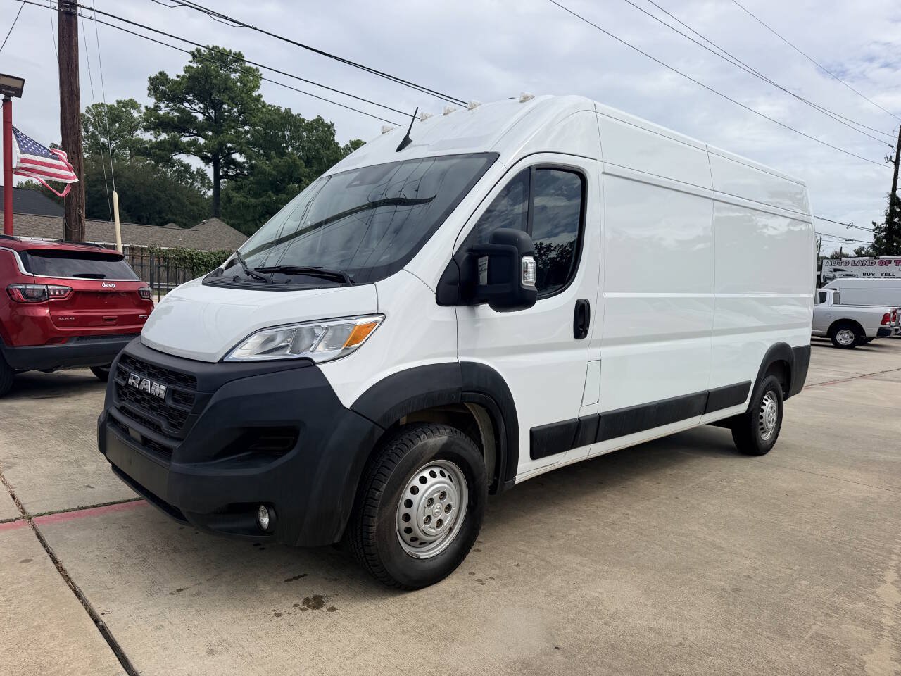Used 2025 RAM ProMaster 2500 w/ Convenience Group FWD image 1