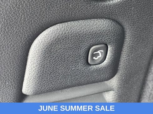 Used 2024 Dodge Durango GT AWD/4WD image 17