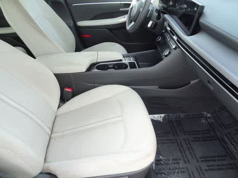 Used 2025 Hyundai Sonata SEL image 13