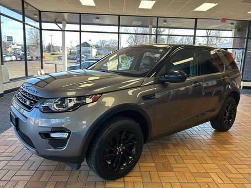 Used 2017 Land Rover Discovery Sport HSE image 2