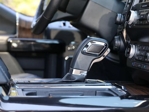 Used 2019 Ford F150 Lariat w/ Equipment Group 502A Luxury AWD/4WD image 77