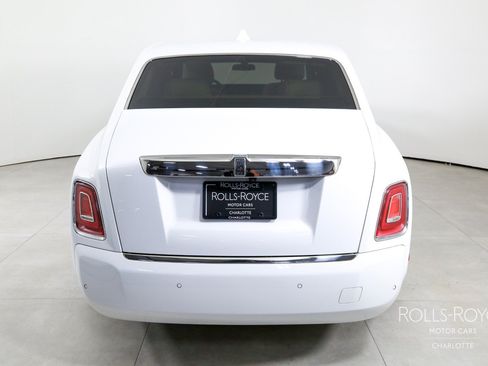 Certified 2024 Rolls-Royce Phantom Sedan RWD image 9
