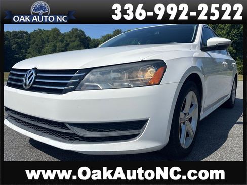 Used 2012 Volkswagen Passat 2.5 SE FWD image 1