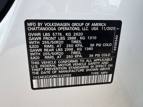 Used 2024 Volkswagen Atlas Cross Sport SEL R-Line AWD/4WD image 33