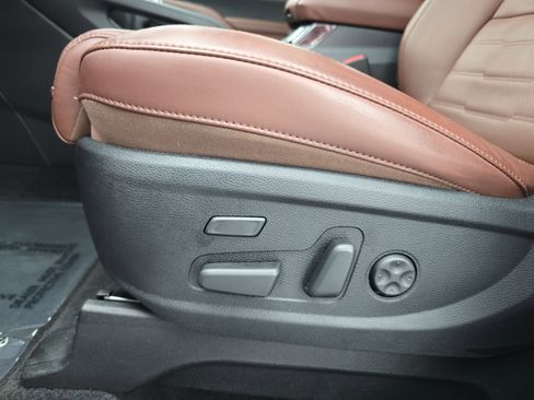 Used 2025 Kia Telluride SX Prestige AWD/4WD image 30