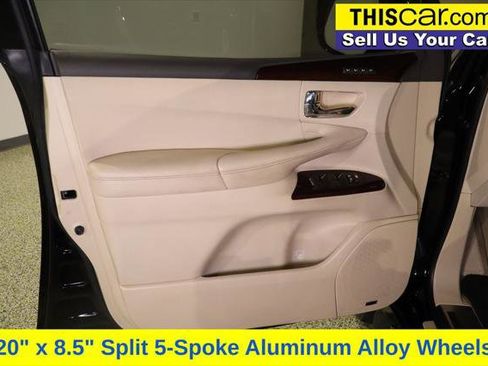 Used 2013 Lexus LX 570 4WD image 30