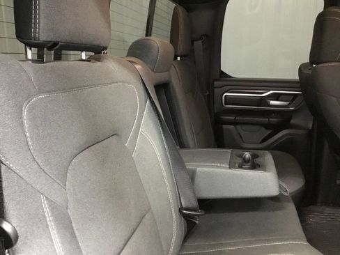 Used 2021 RAM 1500 Big Horn AWD/4WD image 40