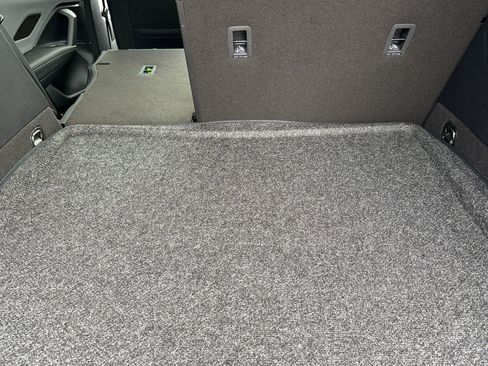 New 2026 Volkswagen Tiguan SE image 14