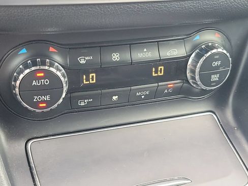 Used 2019 Mercedes-Benz GLA 250 image 34