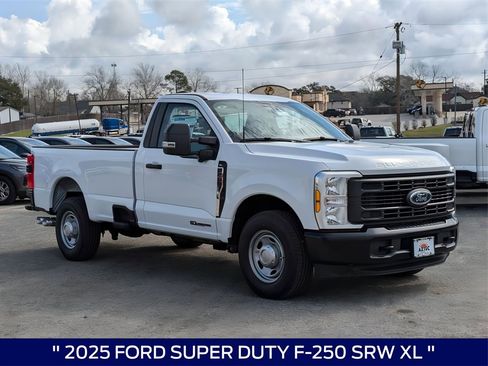 New 2025 Ford F250 XL w/ 360-Degree Camera Package image 4