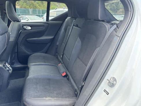 Used 2023 Volvo XC40 Recharge Ultimate AWD/4WD image 5