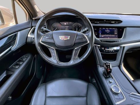 Used 2023 Cadillac XT5 Premium Luxury FWD image 11