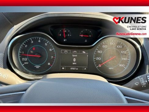 Used 2017 Chevrolet Cruze LT image 25