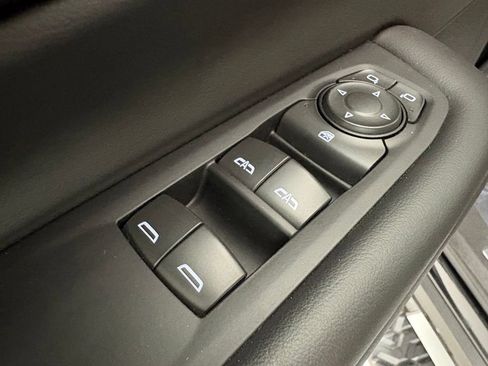 Used 2025 Chevrolet Suburban Z71 AWD/4WD image 21