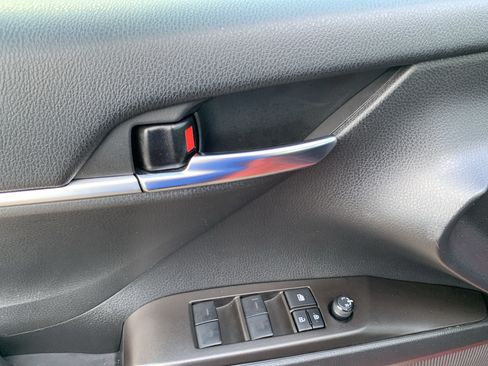 Used 2023 Toyota Camry SE w/ Convenience Package FWD image 15