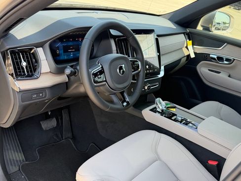 New 2026 Volvo XC90 T8 Core w/ Protection Package Premier AWD/4WD image 14
