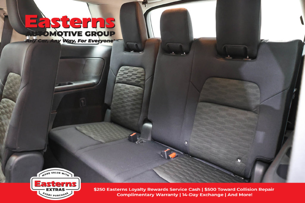 Used 2024 Nissan Pathfinder SV AWD/4WD image 28