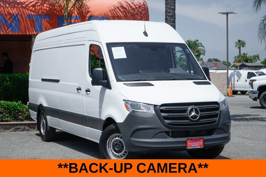 Used 2024 Mercedes-Benz Sprinter 2500 w/ Acoustic Package image 2