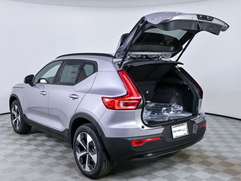 Used 2026 Volvo XC40 B5 Plus w/ Protection Package Premier AWD/4WD image 32