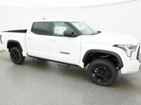 New 2026 Toyota Tundra SR5 w/ SR5 Premium Package AWD/4WD image 15