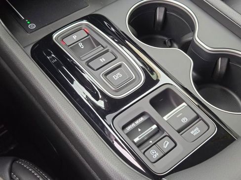 New 2026 Honda Pilot Touring image 17