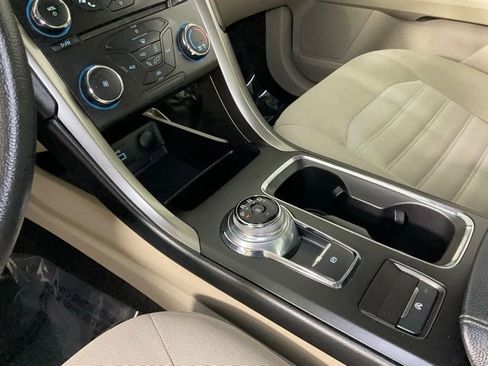 Certified 2017 Ford Fusion SE image 19