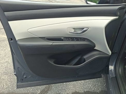 Used 2025 Hyundai Tucson SEL FWD image 12