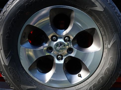 Used 2018 Jeep Wrangler Unlimited Rubicon w/ Cold Weather Group image 25