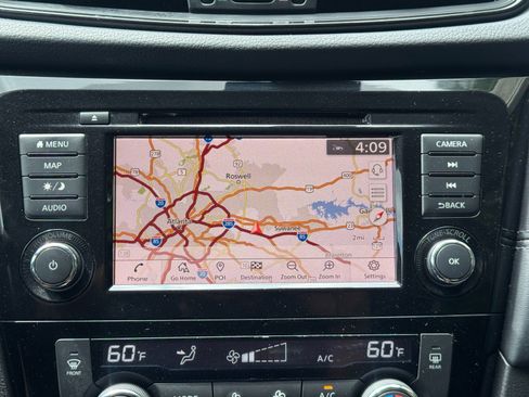 Used 2018 Nissan Rogue SL w/ Premium Package FWD image 26