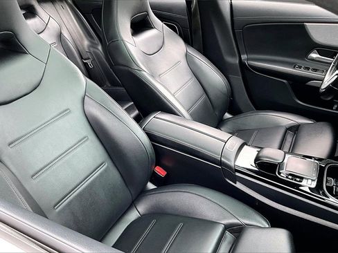 Used 2020 Mercedes-Benz CLA 250 image 28