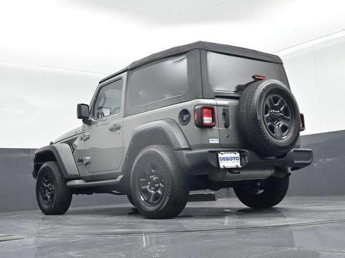 Used 2022 Jeep Wrangler Sport AWD/4WD image 44