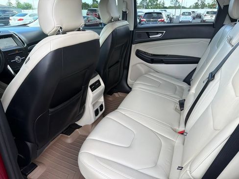 Used 2019 Ford Edge Titanium w/ Cold Weather Package FWD image 9