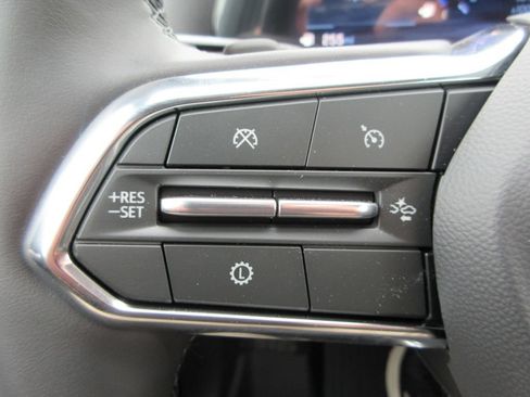 New 2026 Chevrolet Equinox LT w/ Safety and Technology Package FWD image 23