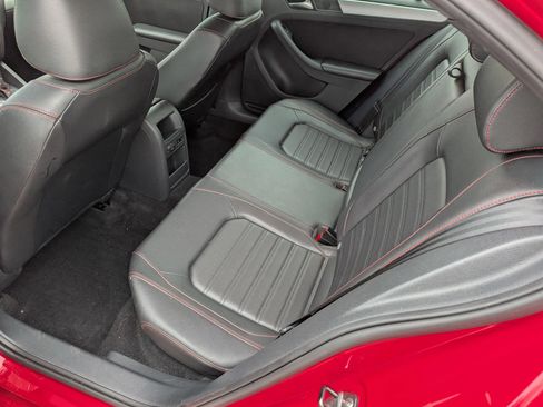 Used 2013 Volkswagen Jetta GLI Autobahn FWD image 15