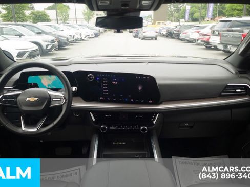 Used 2025 Chevrolet Tahoe LT AWD/4WD image 21