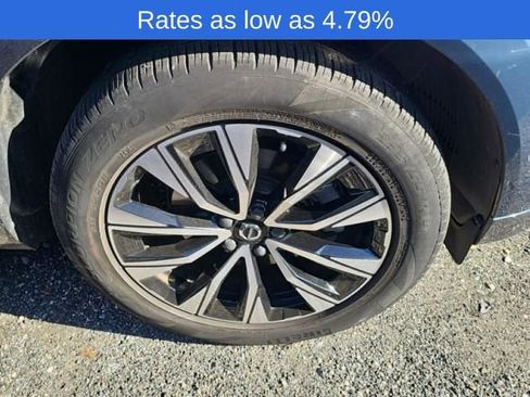 Certified 2024 Volvo XC60 B5 Plus w/ Protection Package Premier image 4