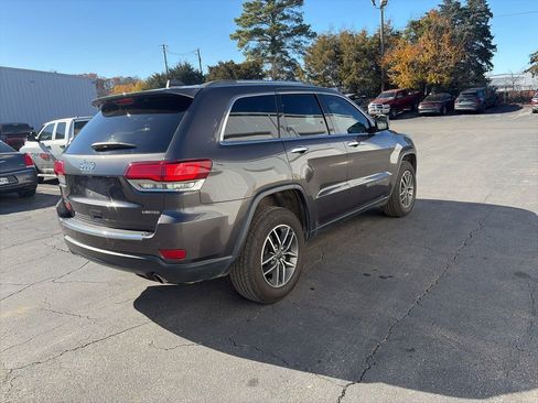 Used 2020 Jeep Grand Cherokee Limited w/ Luxury Group II image 7