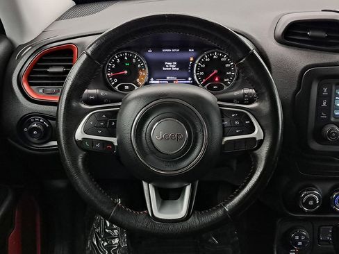 Used 2017 Jeep Renegade Trailhawk image 7