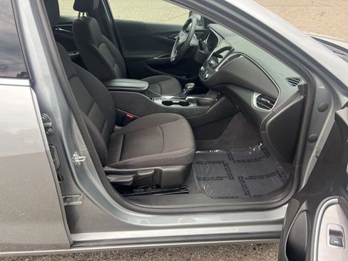 Used 2023 Chevrolet Malibu LT image 13